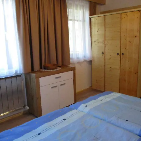 Gemutliche Familienfreundliche Ferienwohnung * Stams
