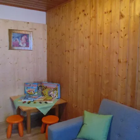 Gemutliche Familienfreundliche Ferienwohnung Apartment Stams