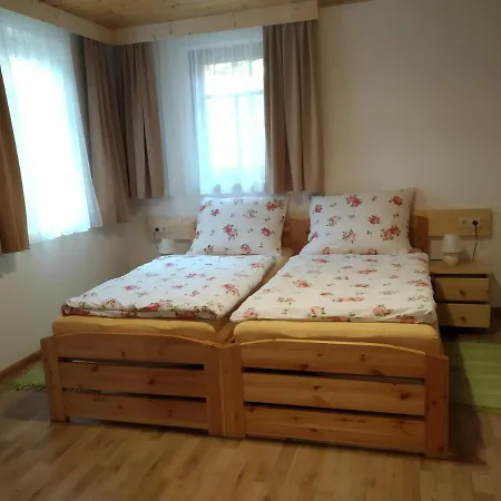 Gemutliche Familienfreundliche Ferienwohnung Apartment Stams